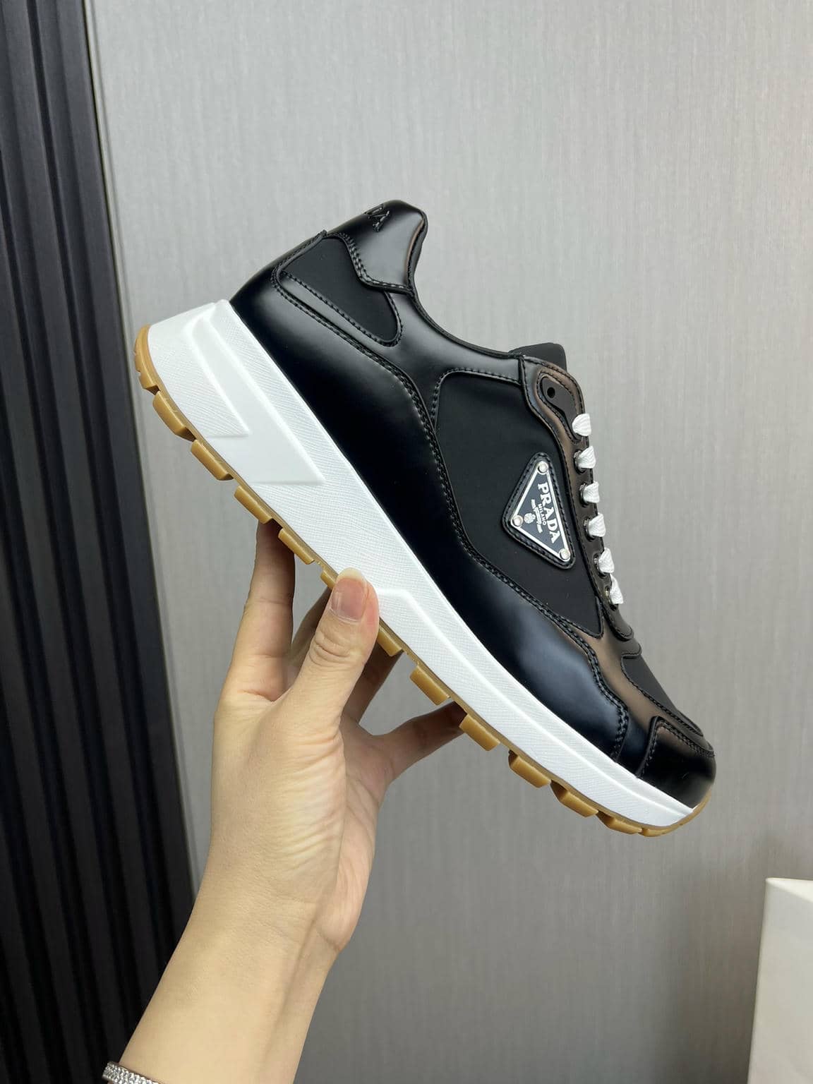 Sneaker Man-106